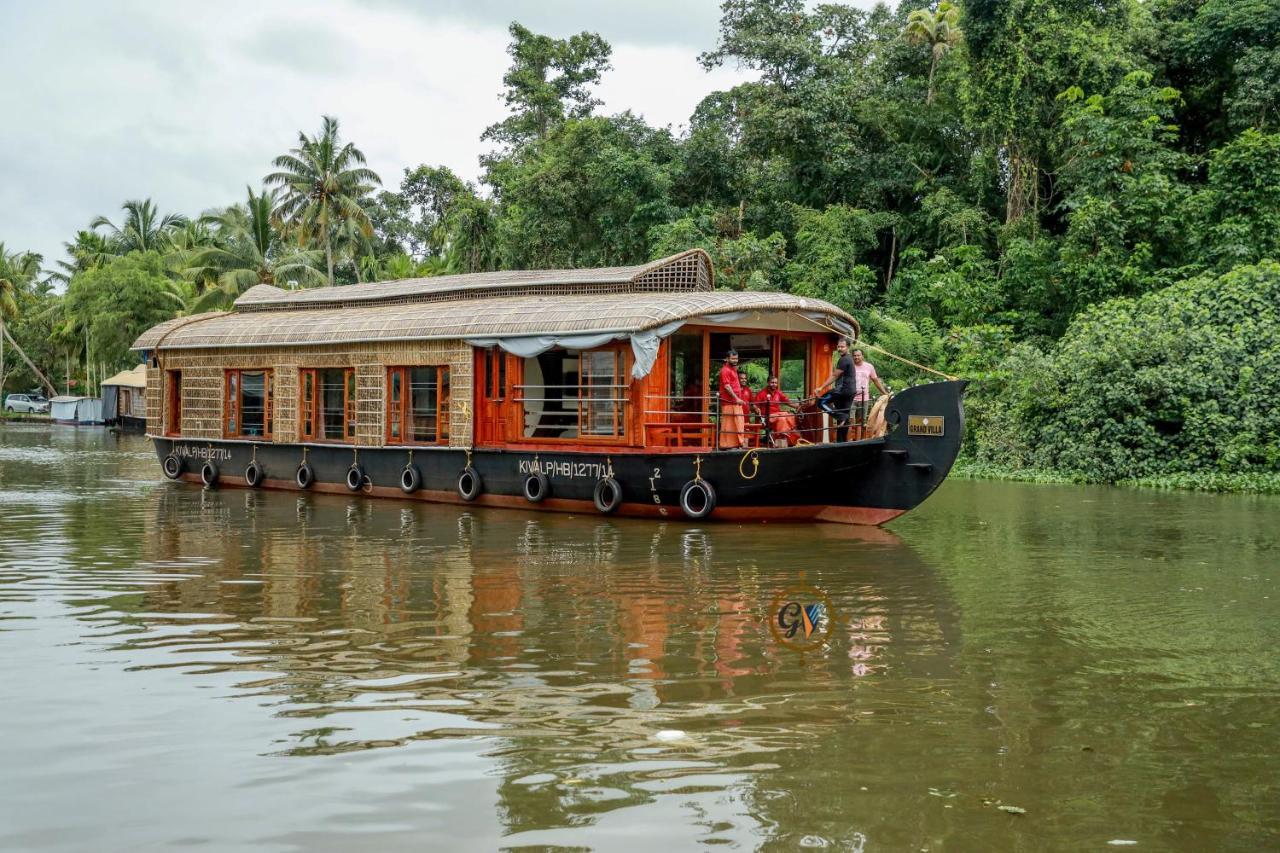 Grand Villa Houseboat Кумараком Экстерьер фото
